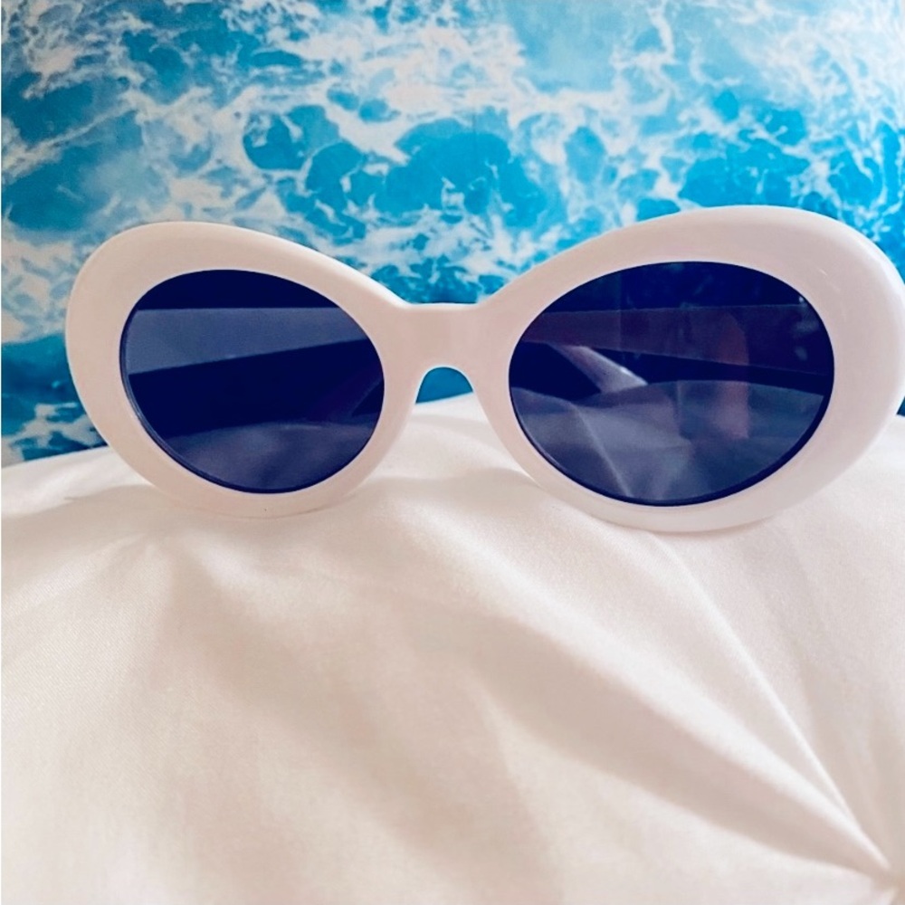 NEW WHITE CLOUT SUNGLASSES